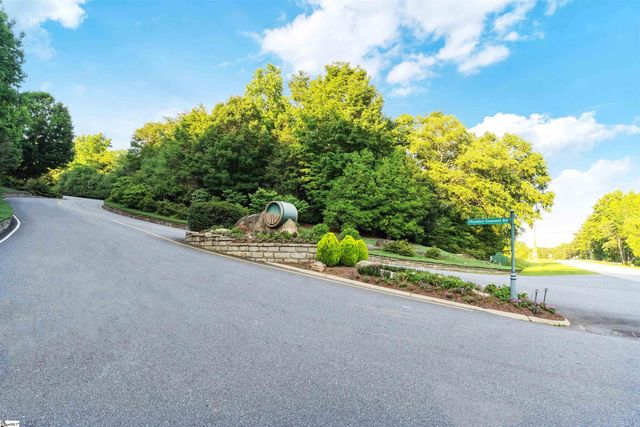 2 Little Boulder Drive, Landrum, SC 29356
