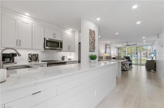 664 Broad AVE S J664, Naples, FL 34102