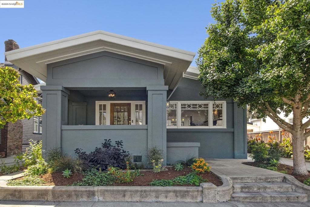 5808 Chabot Rd, Oakland, CA 94618
