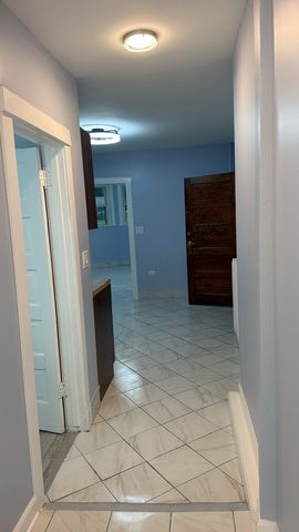 3936 W Cornelia Avenue G, Chicago, IL 60618