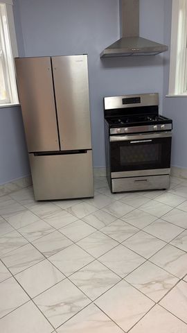 3936 W Cornelia Avenue G, Chicago, IL 60618