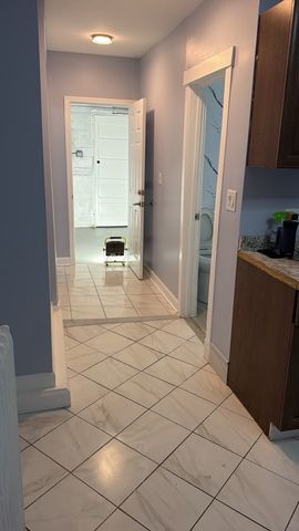 3936 W Cornelia Avenue G, Chicago, IL 60618