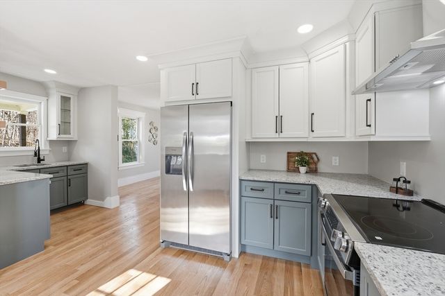 36 Central St, Auburn, MA 01501