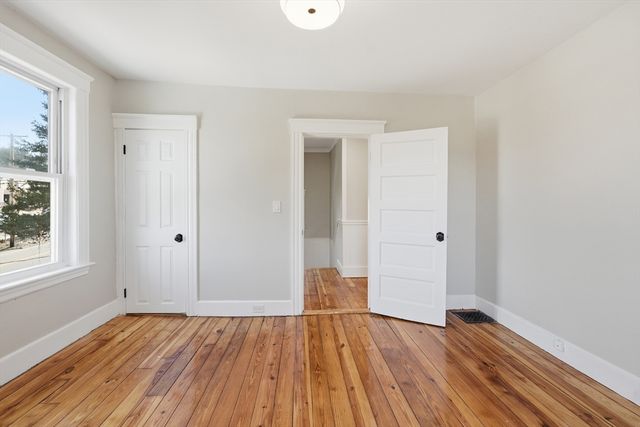 36 Central St, Auburn, MA 01501