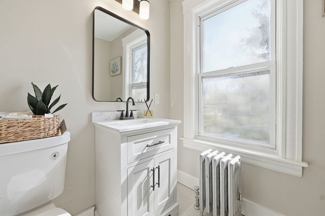 36 Central St, Auburn, MA 01501