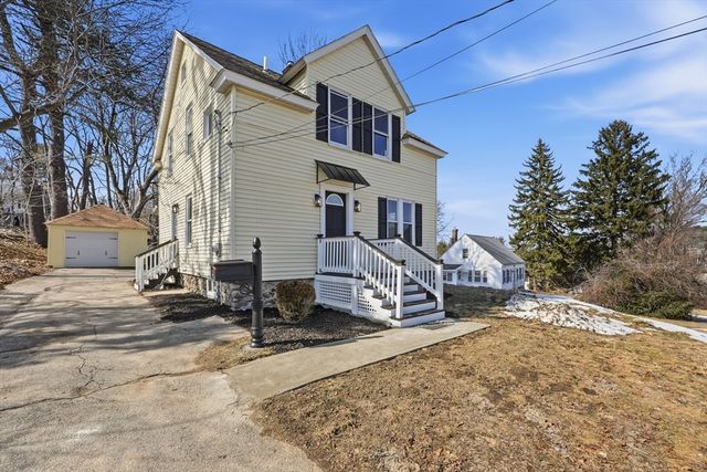 36 Central St, Auburn, MA 01501