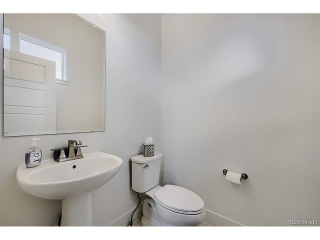 615 Promenade Dr, Superior, CO 80027