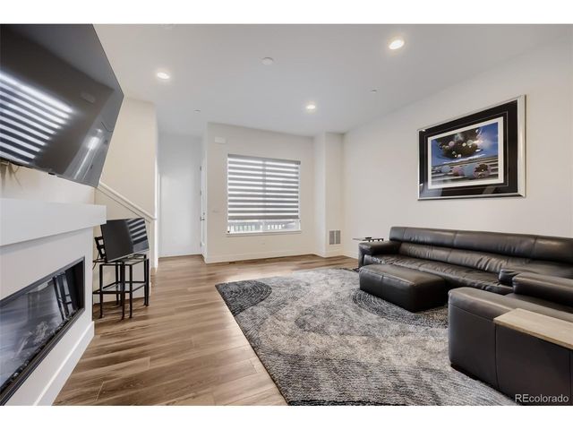 615 Promenade Dr, Superior, CO 80027