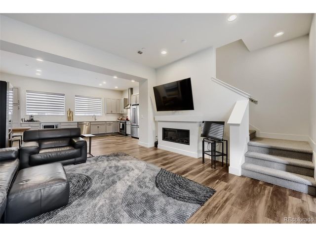 615 Promenade Dr, Superior, CO 80027