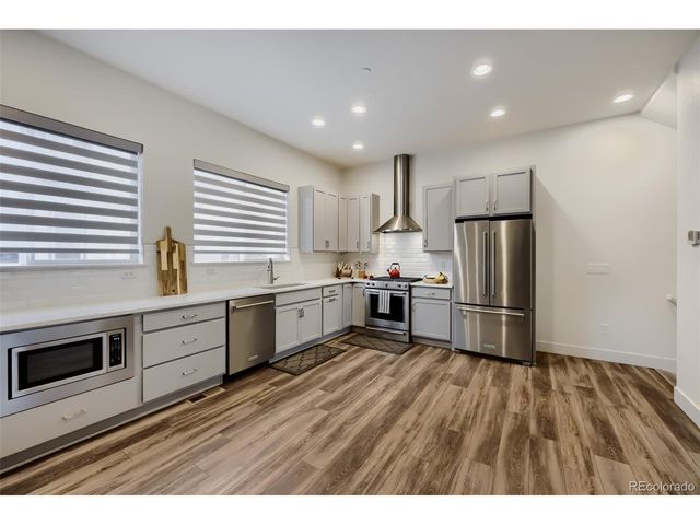 615 Promenade Dr, Superior, CO 80027