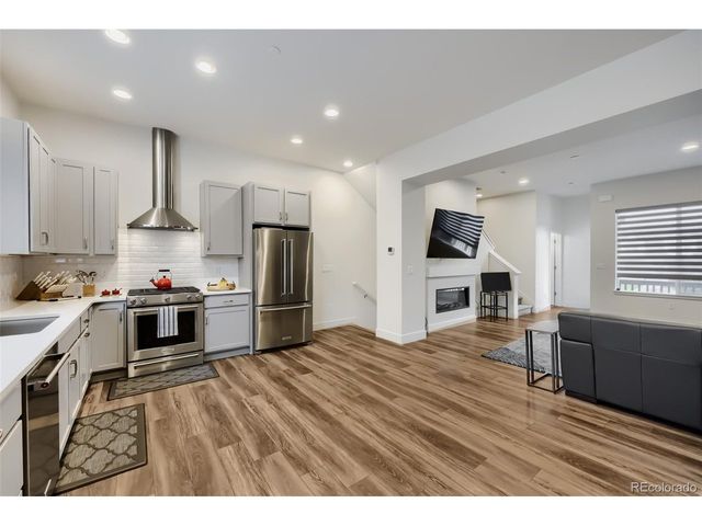 615 Promenade Dr, Superior, CO 80027