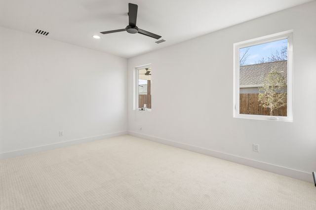 1432 Canada Drive, Dallas, TX 75212