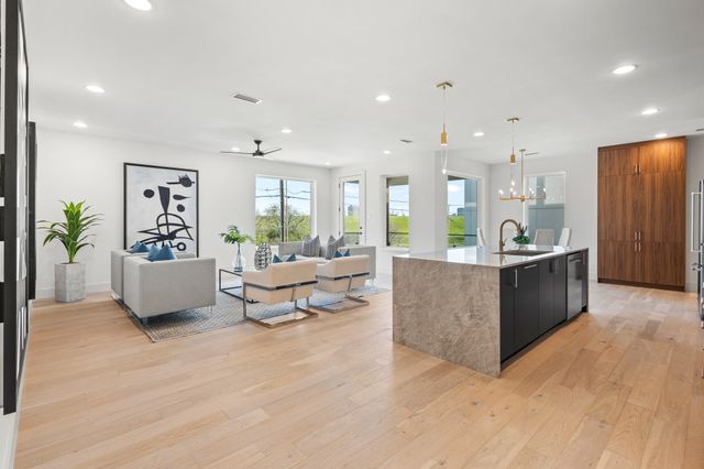 1432 Canada Drive, Dallas, TX 75212