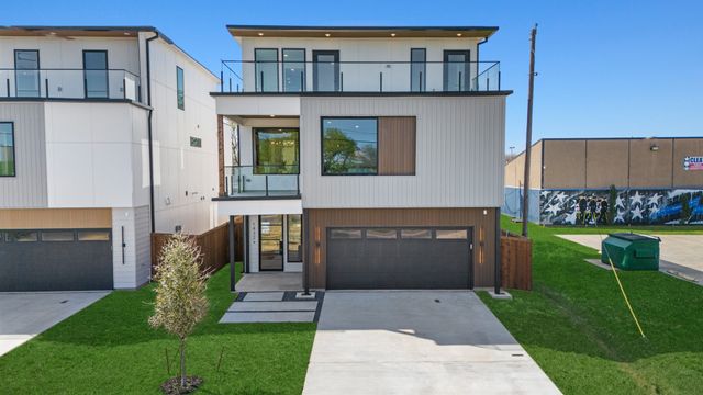 1432 Canada Drive, Dallas, TX 75212