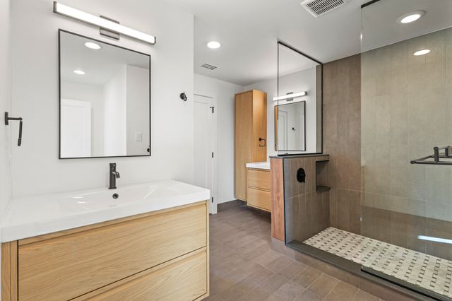 1432 Canada Drive, Dallas, TX 75212