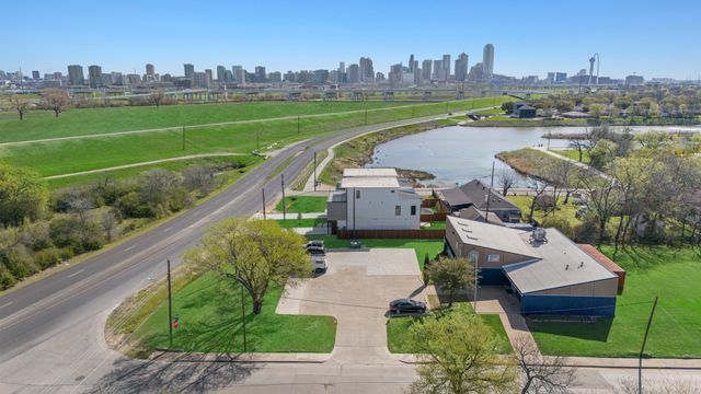 1432 Canada Drive, Dallas, TX 75212