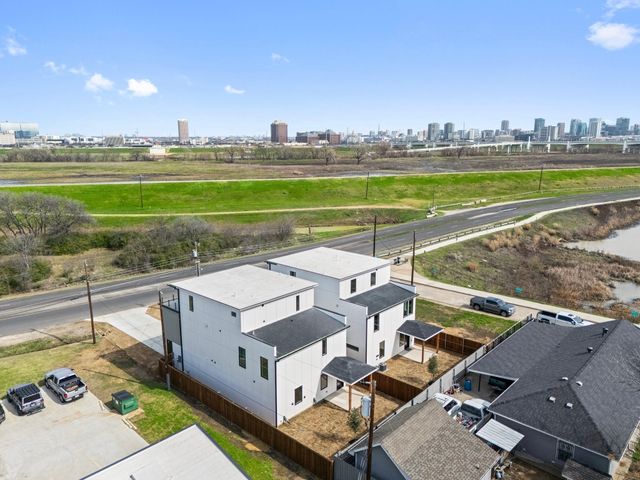 1432 Canada Drive, Dallas, TX 75212