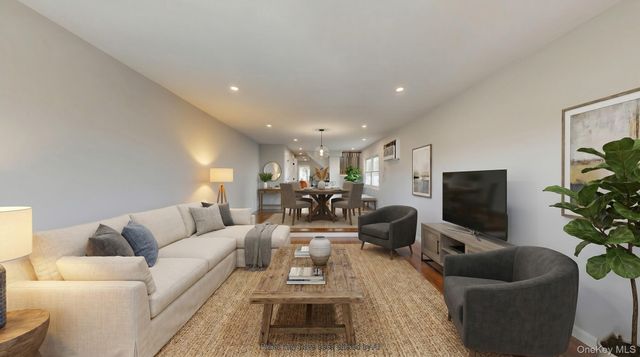 8 Thayer Place, Staten Island, NY 10306