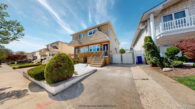 8 Thayer Place, Staten Island, NY 10306