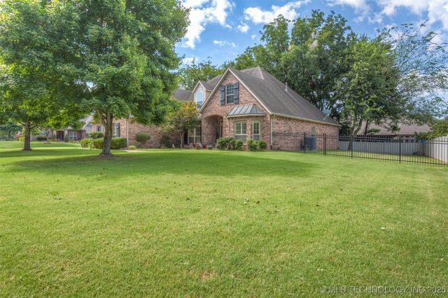 312 S 77th Street, Broken Arrow, OK 74014