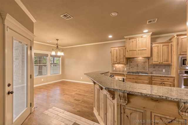 312 S 77th Street, Broken Arrow, OK 74014