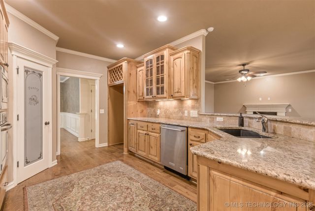 312 S 77th Street, Broken Arrow, OK 74014