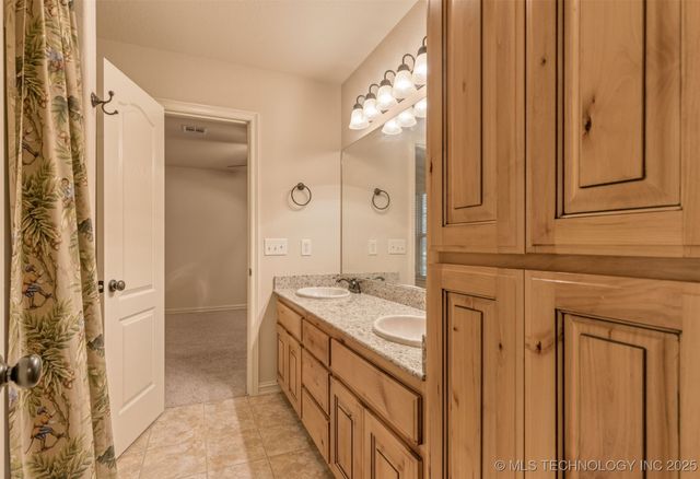 312 S 77th Street, Broken Arrow, OK 74014