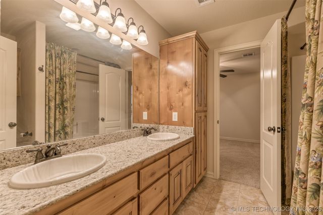 312 S 77th Street, Broken Arrow, OK 74014