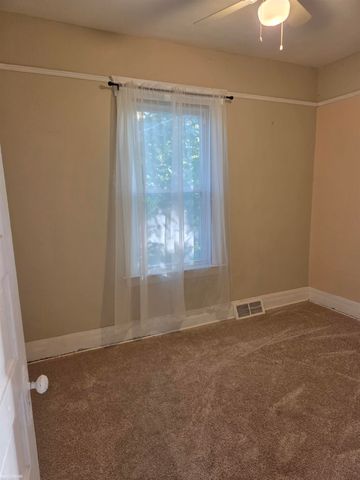 9405 Navarre Street, Detroit, MI 48214