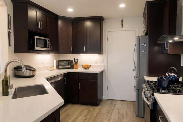 507 Shoal Circle, Redwood City, CA 94065