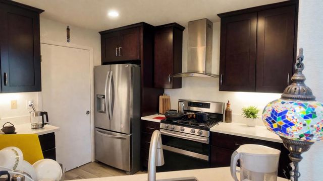 507 Shoal Circle, Redwood City, CA 94065