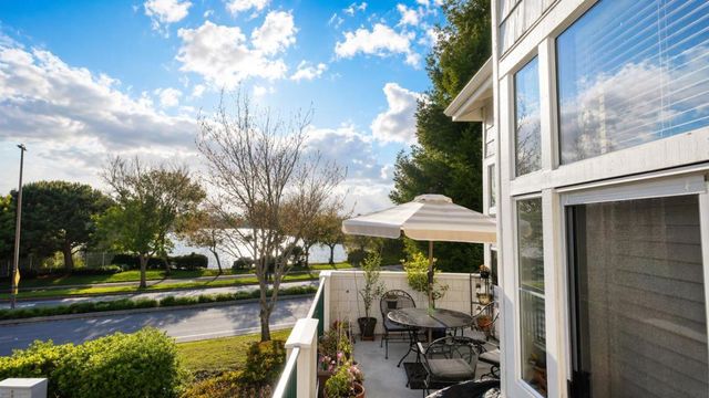 507 Shoal Circle, Redwood City, CA 94065