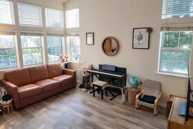 507 Shoal Circle, Redwood City, CA 94065