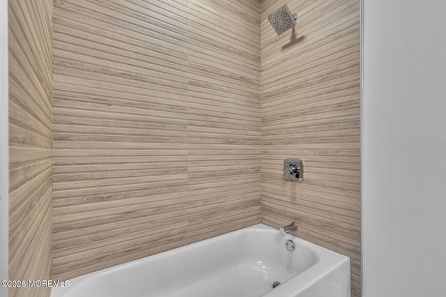 186 Harrington Drive N, Toms River, NJ 08757