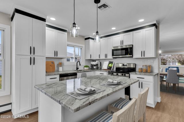 186 Harrington Drive N, Toms River, NJ 08757