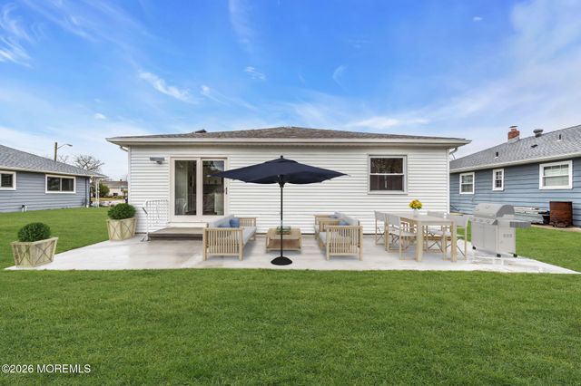 186 Harrington Drive N, Toms River, NJ 08757