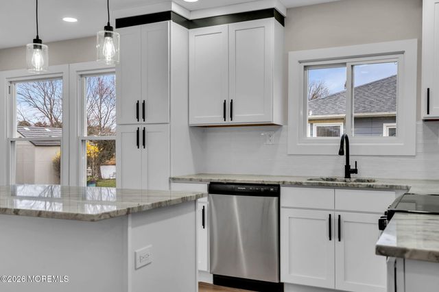 186 Harrington Drive N, Toms River, NJ 08757