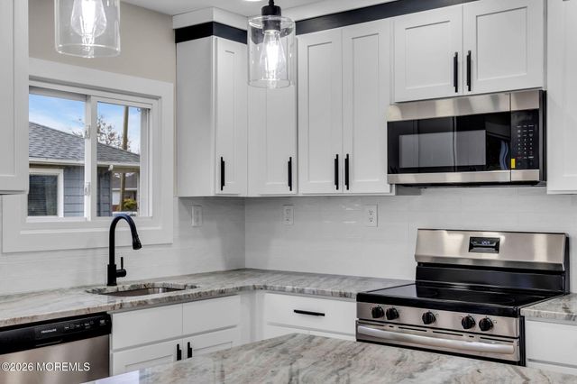 186 Harrington Drive N, Toms River, NJ 08757