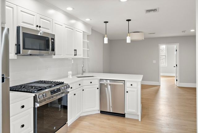 64 Trenton St 3, Boston, MA 02128