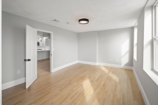 64 Trenton St 3, Boston, MA 02128