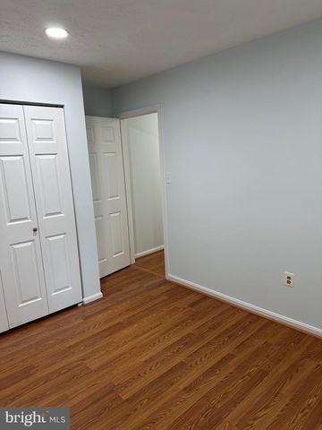 2920 WHITE OAK LN, Lanham, MD 20706