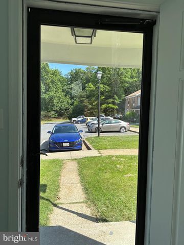 2920 WHITE OAK LN, Lanham, MD 20706