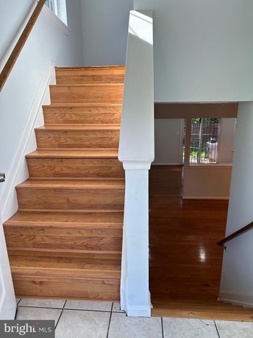 2920 WHITE OAK LN, Lanham, MD 20706
