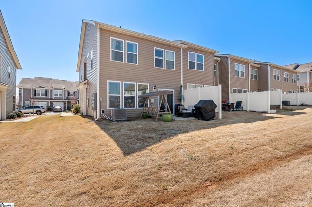15 Planters Place, Greer, SC 29650