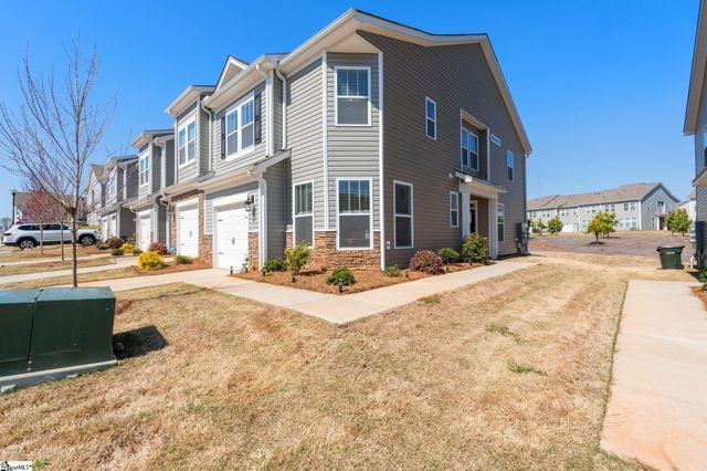 15 Planters Place, Greer, SC 29650