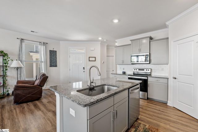 15 Planters Place, Greer, SC 29650