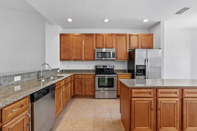 215 Bayberry Cir 605, St Augustine, FL 32086