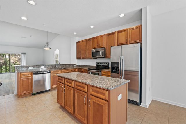 215 Bayberry Cir 605, St Augustine, FL 32086