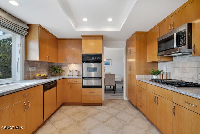 19364 Pauma Valley Drive, Porter Ranch, CA 91326