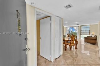 20400 W Country Club Dr 711, Aventura, FL 33180
